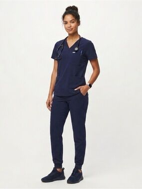 NWT | FIGS Navy V-Neck Scrub Set Sz Large